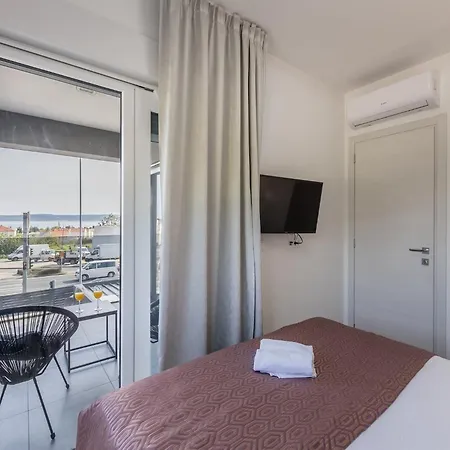 Scenic Kastel Luksic - Three Bedroom شقة *